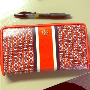 Tory Burch wallet